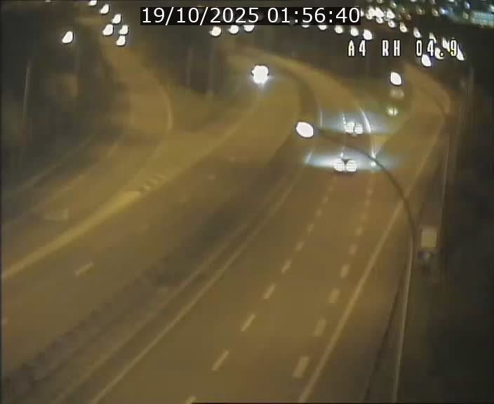 Traffic live webcam Luxembourg Leudelange - A4 - BK 4.9 - direction Luxembourg