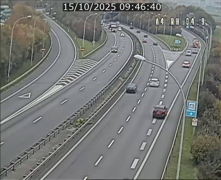 Traffic live webcam Luxembourg Leudelange - A4 - BK 4.9 - direction Luxembourg