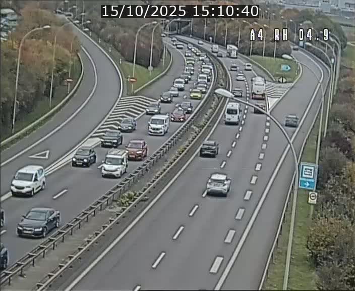 Traffic live webcam Luxembourg Leudelange - A4 - BK 4.9 - direction Luxembourg