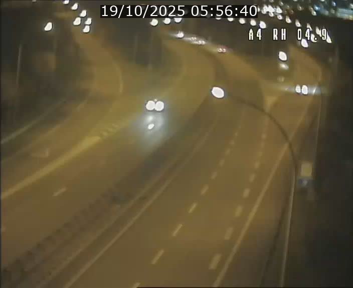 Traffic live webcam Luxembourg Leudelange - A4 - BK 4.9 - direction Luxembourg