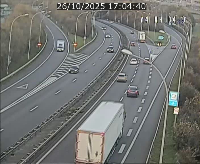 Traffic live webcam Luxembourg Leudelange - A4 - BK 4.9 - direction Luxembourg