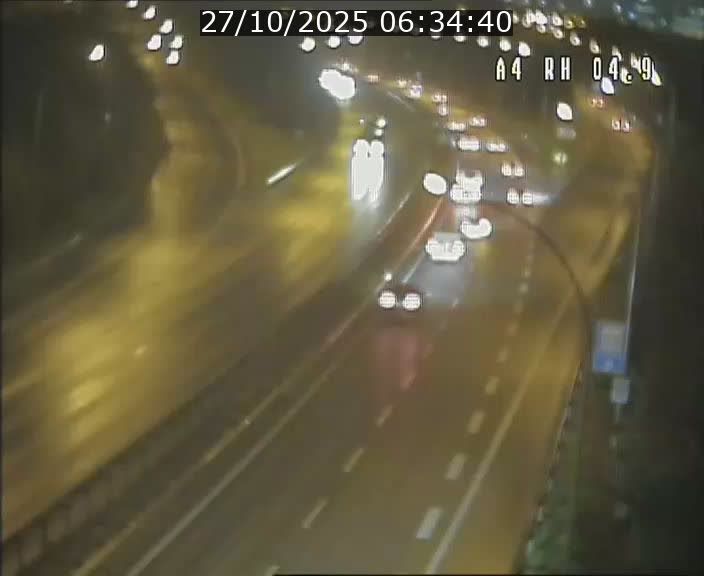 Traffic live webcam Luxembourg Leudelange - A4 - BK 4.9 - direction Luxembourg