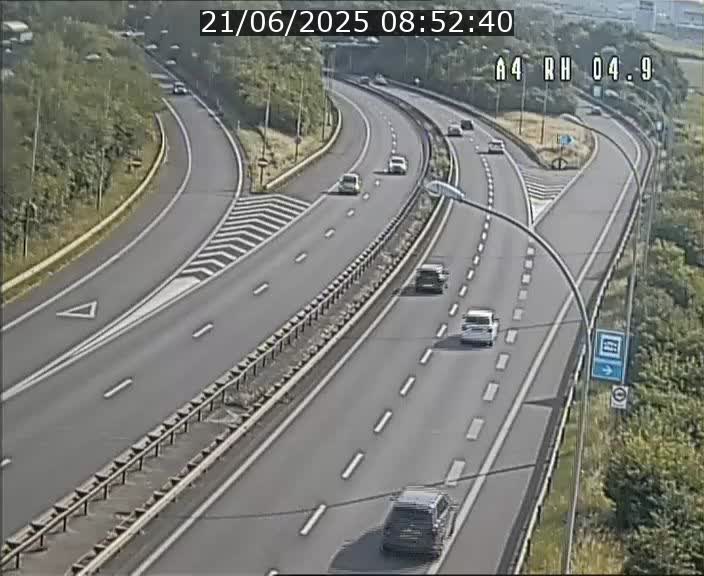 <h2>Traffic live webcam Luxembourg Leudelange - A4 - BK 4.9 - direction Luxembourg</h2>