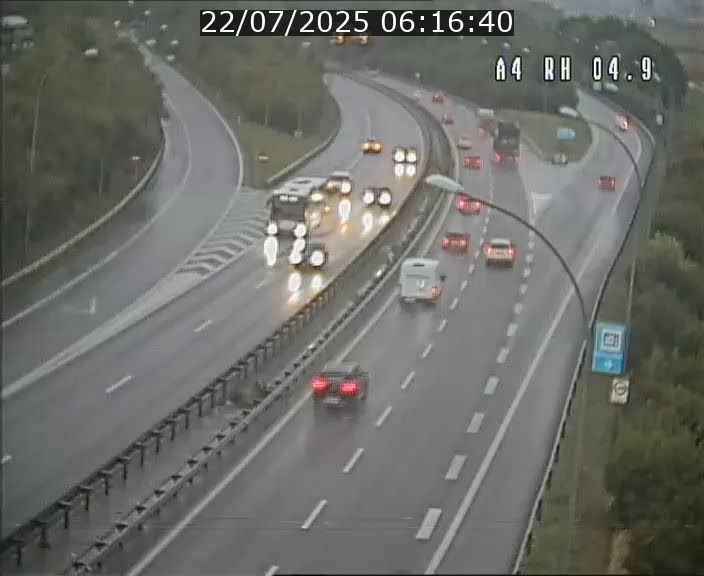 <h2>Traffic live webcam Luxembourg Leudelange - A4 - BK 4.9 - direction Luxembourg</h2>