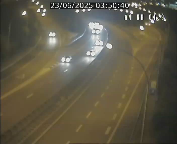 <h2>Traffic live webcam Luxembourg Leudelange - A4 - BK 4.9 - direction Luxembourg</h2>