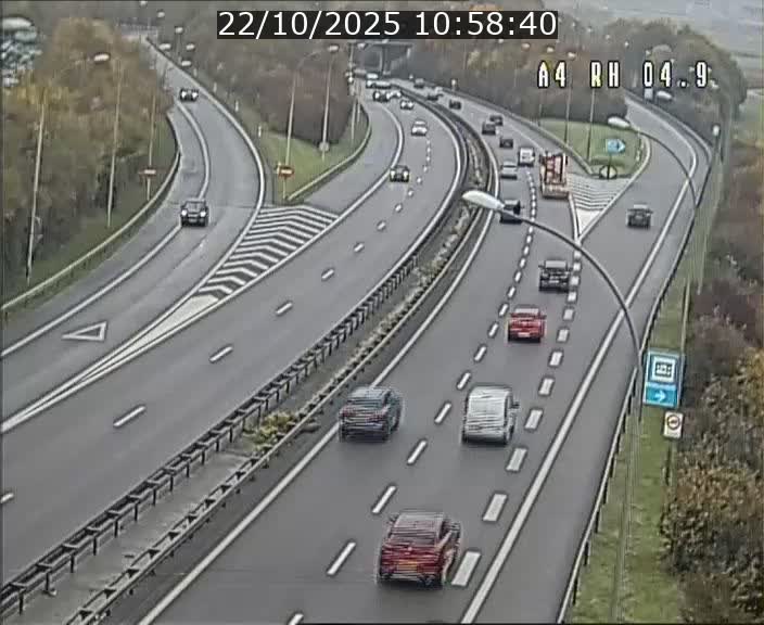 <h2>Traffic live webcam Luxembourg Leudelange - A4 - BK 4.9 - direction Luxembourg</h2>