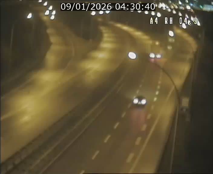 <h2>Traffic live webcam Luxembourg Leudelange - A4 - BK 4.9 - direction Luxembourg</h2>