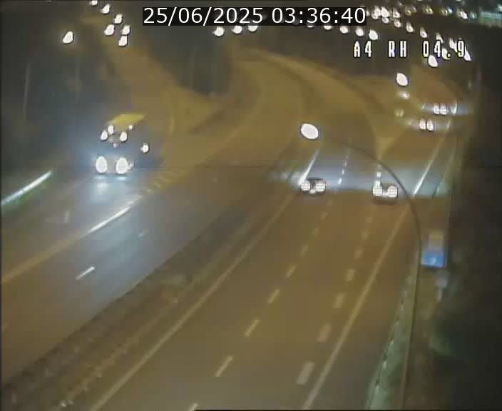 <h2>Traffic live webcam Luxembourg Leudelange - A4 - BK 4.9 - direction Luxembourg</h2>