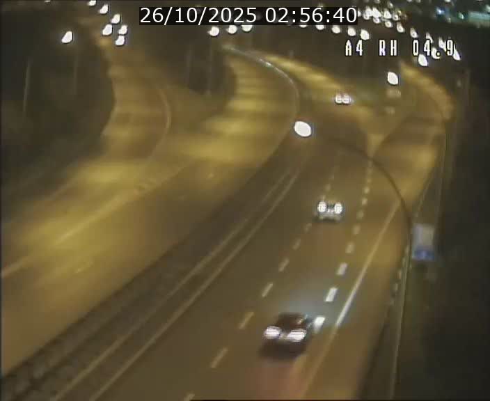 <h2>Traffic live webcam Luxembourg Leudelange - A4 - BK 4.9 - direction Luxembourg</h2>