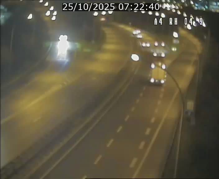 <h2>Traffic live webcam Luxembourg Leudelange - A4 - BK 4.9 - direction Luxembourg</h2>