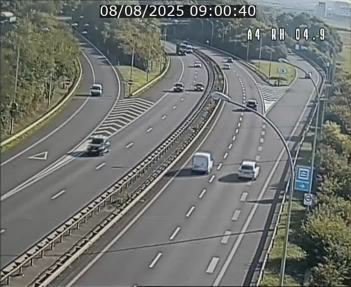<h2>Traffic live webcam Luxembourg Leudelange - A4 - BK 4.9 - direction Luxembourg</h2>