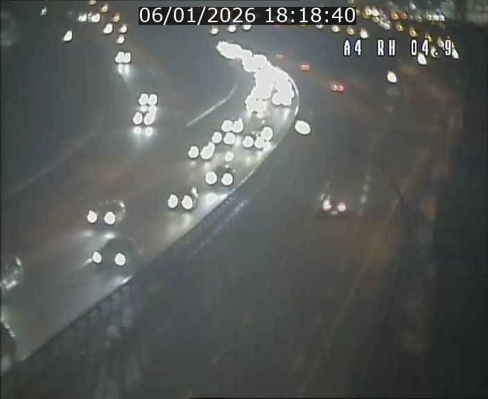 <h2>Traffic live webcam Luxembourg Leudelange - A4 - BK 4.9 - direction Luxembourg</h2>