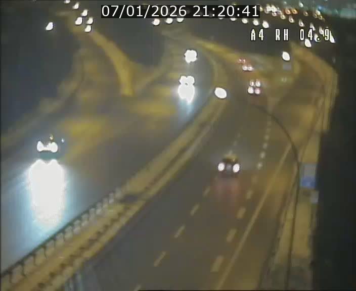<h2>Traffic live webcam Luxembourg Leudelange - A4 - BK 4.9 - direction Luxembourg</h2>