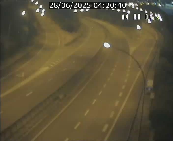 <h2>Traffic live webcam Luxembourg Leudelange - A4 - BK 4.9 - direction Luxembourg</h2>