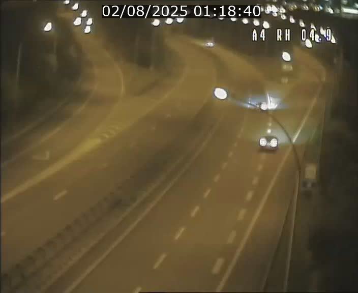 <h2>Traffic live webcam Luxembourg Leudelange - A4 - BK 4.9 - direction Luxembourg</h2>