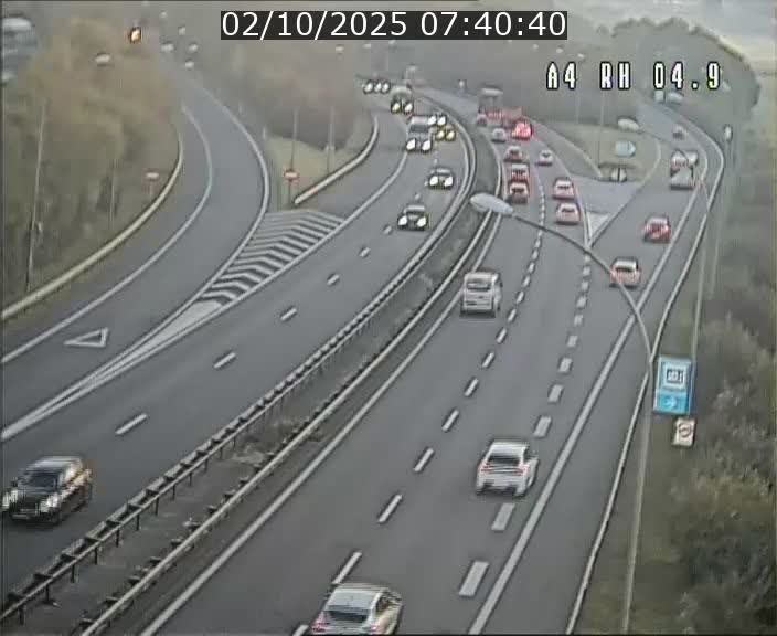 <h2>Traffic live webcam Luxembourg Leudelange - A4 - BK 4.9 - direction Luxembourg</h2>