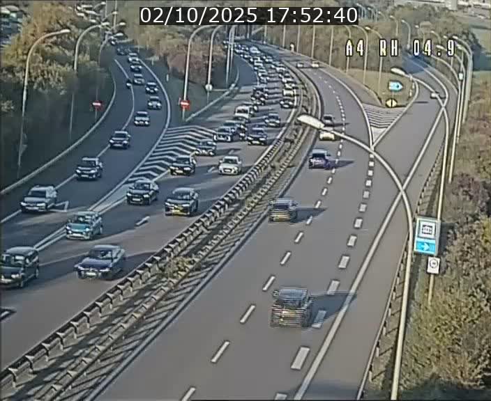 <h2>Traffic live webcam Luxembourg Leudelange - A4 - BK 4.9 - direction Luxembourg</h2>