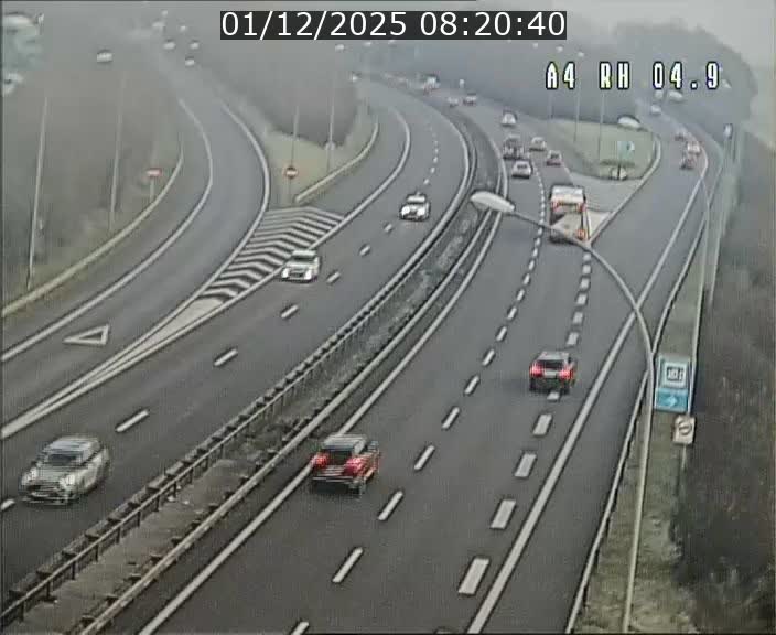 <h2>Traffic live webcam Luxembourg Leudelange - A4 - BK 4.9 - direction Luxembourg</h2>