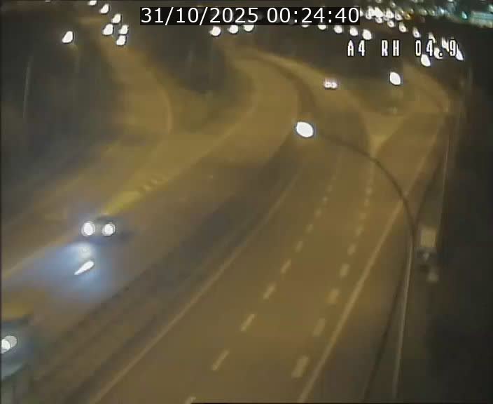 <h2>Traffic live webcam Luxembourg Leudelange - A4 - BK 4.9 - direction Luxembourg</h2>