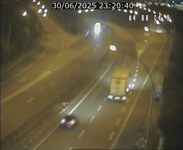 <h2>Traffic live webcam Luxembourg Leudelange - A4 - BK 4.9 - direction Luxembourg</h2>