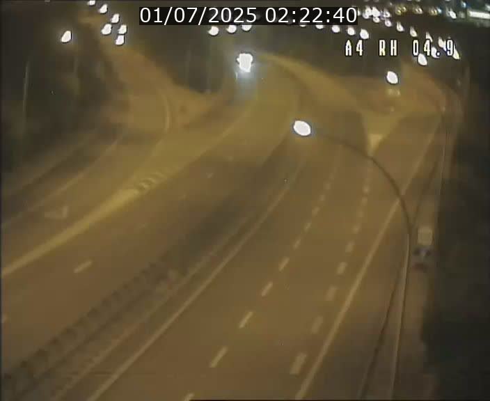 <h2>Traffic live webcam Luxembourg Leudelange - A4 - BK 4.9 - direction Luxembourg</h2>