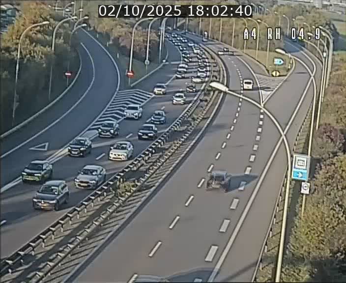 <h2>Traffic live webcam Luxembourg Leudelange - A4 - BK 4.9 - direction Luxembourg</h2>