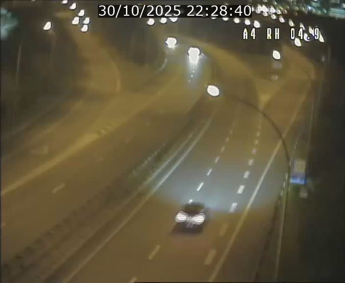 <h2>Traffic live webcam Luxembourg Leudelange - A4 - BK 4.9 - direction Luxembourg</h2>