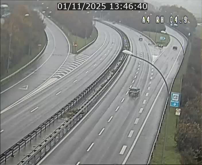 <h2>Traffic live webcam Luxembourg Leudelange - A4 - BK 4.9 - direction Luxembourg</h2>