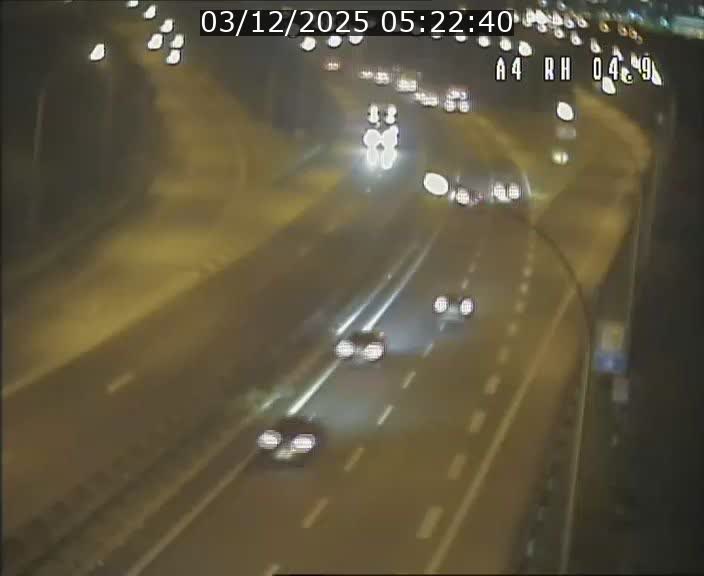 <h2>Traffic live webcam Luxembourg Leudelange - A4 - BK 4.9 - direction Luxembourg</h2>