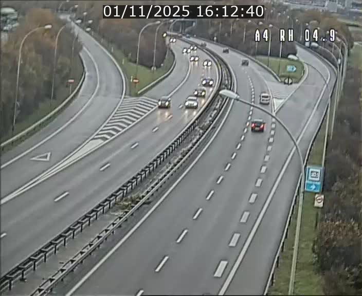 <h2>Traffic live webcam Luxembourg Leudelange - A4 - BK 4.9 - direction Luxembourg</h2>