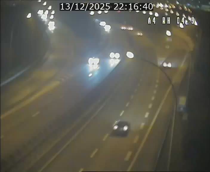 <h2>Traffic live webcam Luxembourg Leudelange - A4 - BK 4.9 - direction Luxembourg</h2>