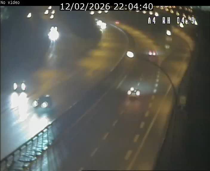 <h2>Traffic live webcam Luxembourg Leudelange - A4 - BK 4.9 - direction Luxembourg</h2>