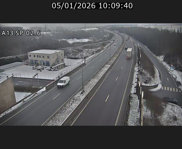 Traffic live webcam Luxembourg Sanem - A13 direction Pétange - BK 2.6