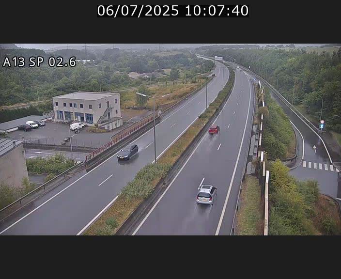 Traffic live webcam Luxembourg Sanem - A13 direction Pétange - BK 2.6