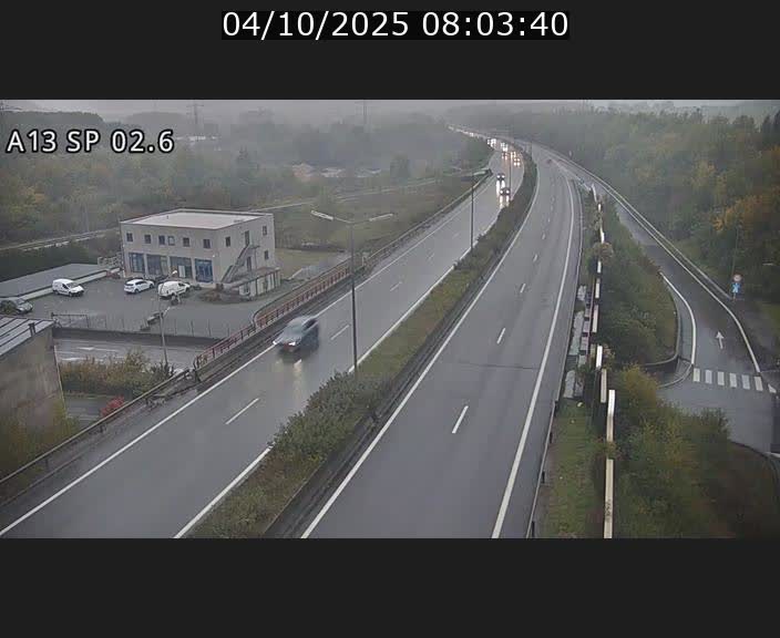 <h2>Traffic live webcam Luxembourg Sanem - A13 direction Pétange - BK 2.6</h2>