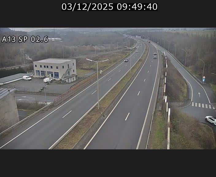 <h2>Traffic live webcam Luxembourg Sanem - A13 direction Pétange - BK 2.6</h2>