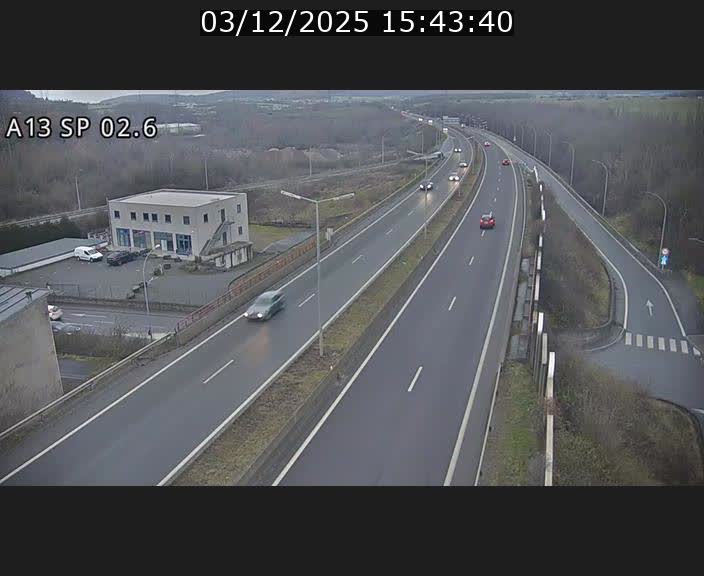 <h2>Traffic live webcam Luxembourg Sanem - A13 direction Pétange - BK 2.6</h2>