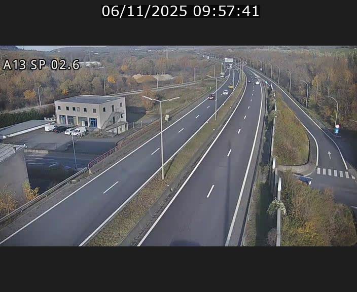 <h2>Traffic live webcam Luxembourg Sanem - A13 direction Pétange - BK 2.6</h2>