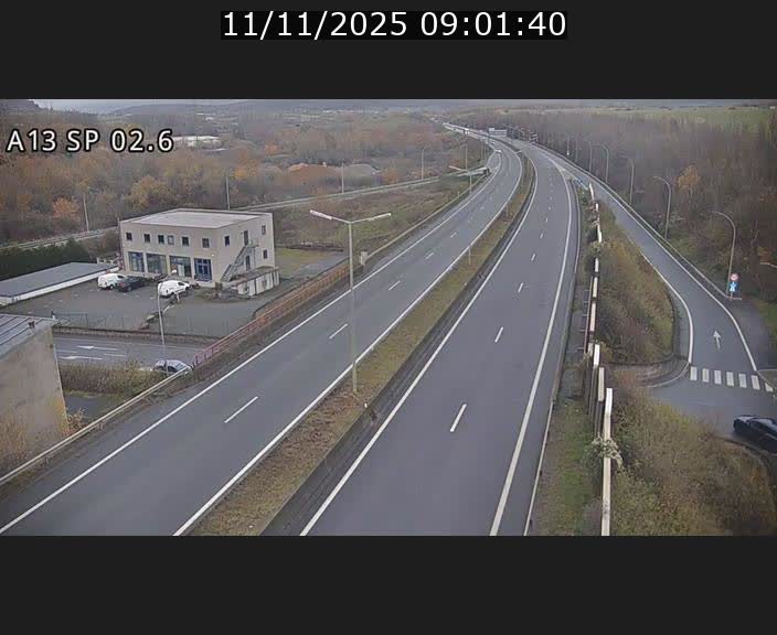 <h2>Traffic live webcam Luxembourg Sanem - A13 direction Pétange - BK 2.6</h2>
