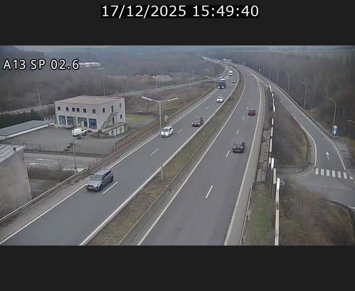 <h2>Traffic live webcam Luxembourg Sanem - A13 direction Pétange - BK 2.6</h2>