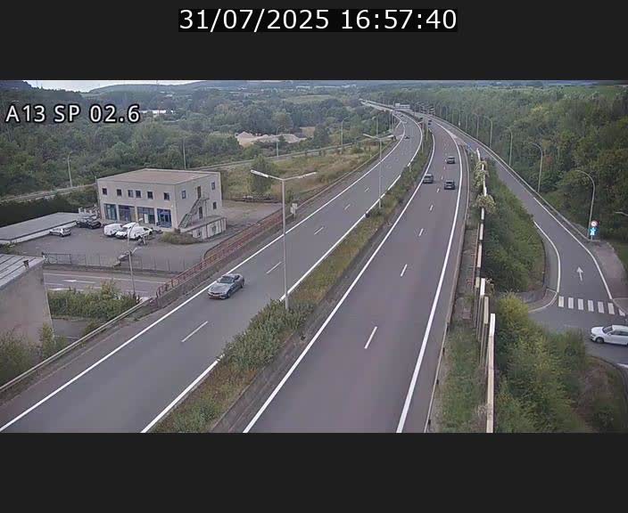 Traffic live webcam Luxembourg Sanem - A13 direction Pétange - BK 2.6