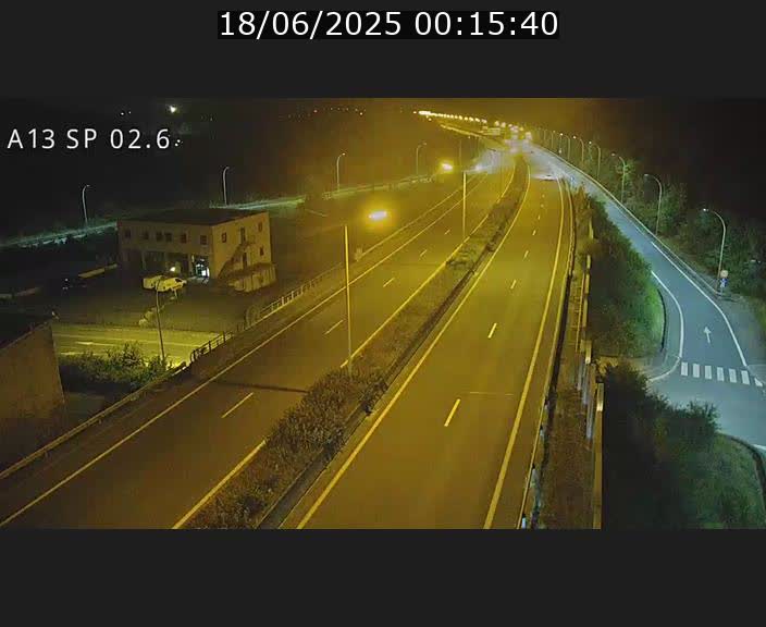 Traffic live webcam Luxembourg Sanem - A13 direction Pétange - BK 2.6