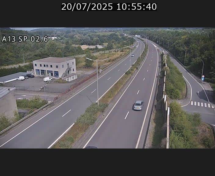 <h2>Traffic live webcam Luxembourg Sanem - A13 direction Pétange - BK 2.6</h2>