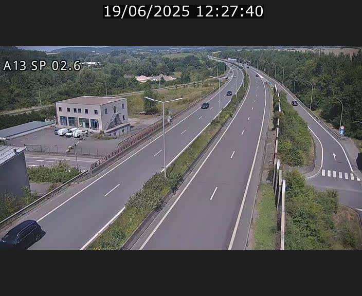 Traffic live webcam Luxembourg Sanem - A13 direction Pétange - BK 2.6