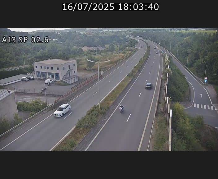 Traffic live webcam Luxembourg Sanem - A13 direction Pétange - BK 2.6