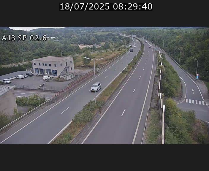 Traffic live webcam Luxembourg Sanem - A13 direction Pétange - BK 2.6