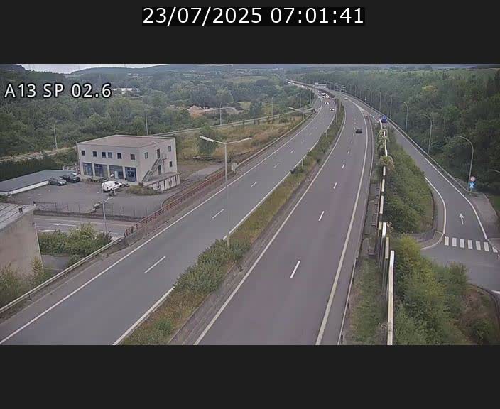 Traffic live webcam Luxembourg Sanem - A13 direction Pétange - BK 2.6