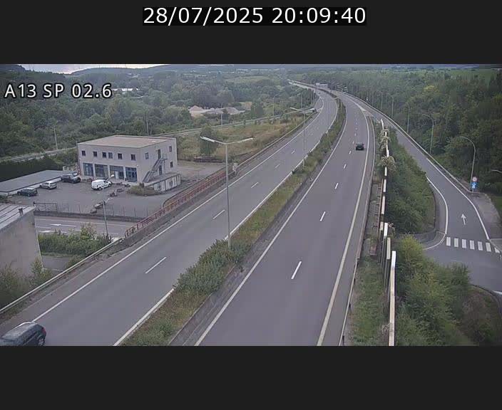 Traffic live webcam Luxembourg Sanem - A13 direction Pétange - BK 2.6