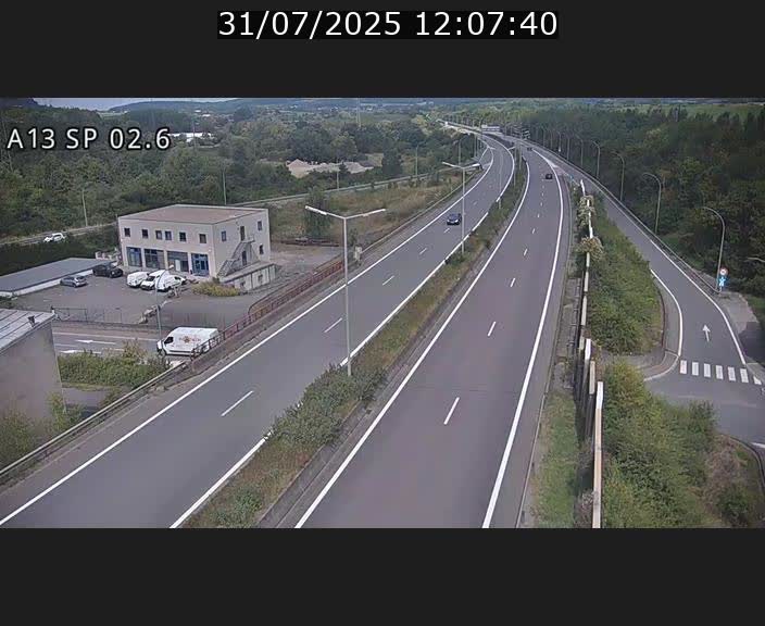 Traffic live webcam Luxembourg Sanem - A13 direction Pétange - BK 2.6