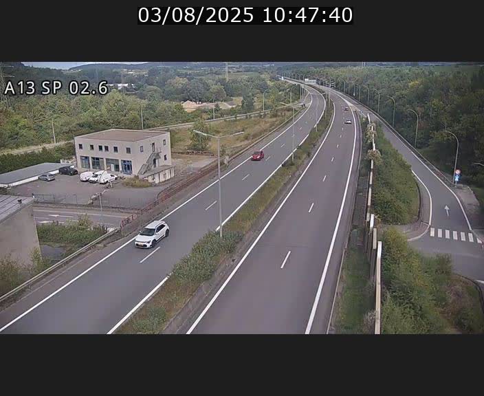 Traffic live webcam Luxembourg Sanem - A13 direction Pétange - BK 2.6